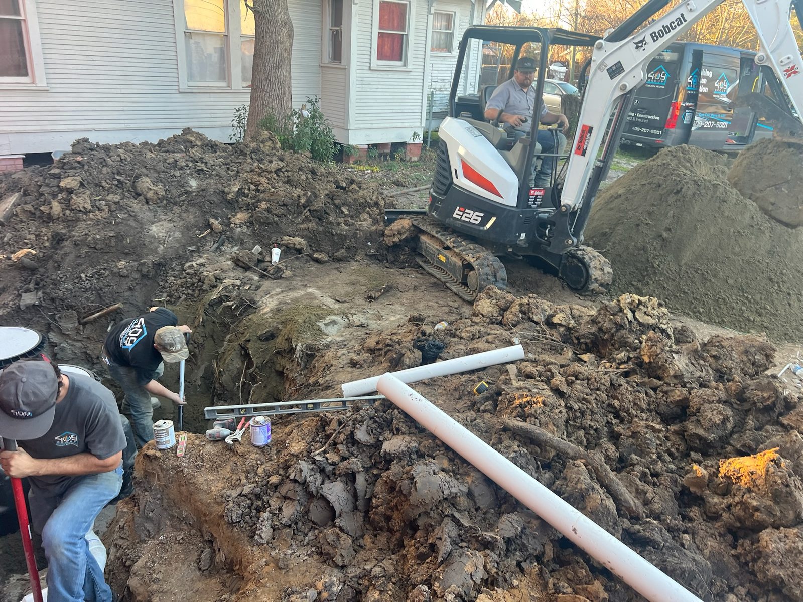 Trenchless Pipe Repair: A Non‑invasive Fix